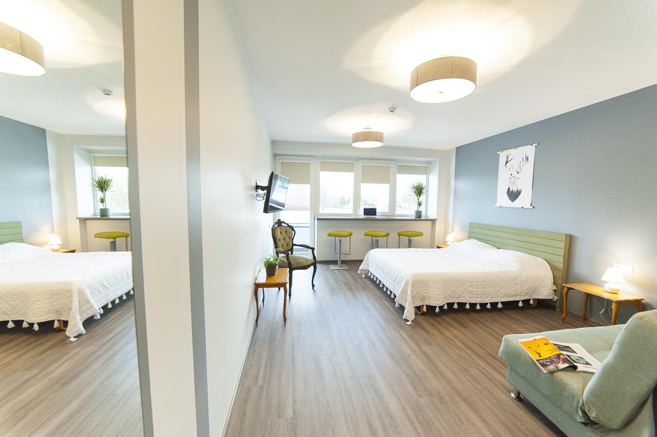 Symbiosis Hostel Паланга Екстериор снимка