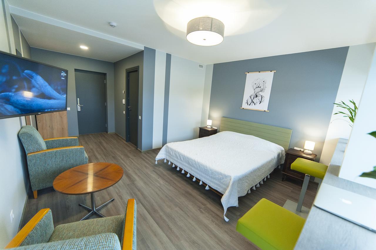 Symbiosis Hostel Паланга Екстериор снимка