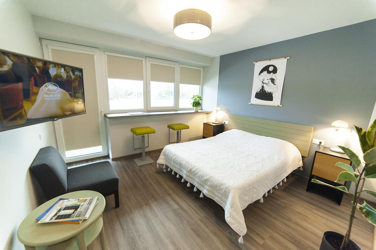 Symbiosis Hostel Паланга Екстериор снимка