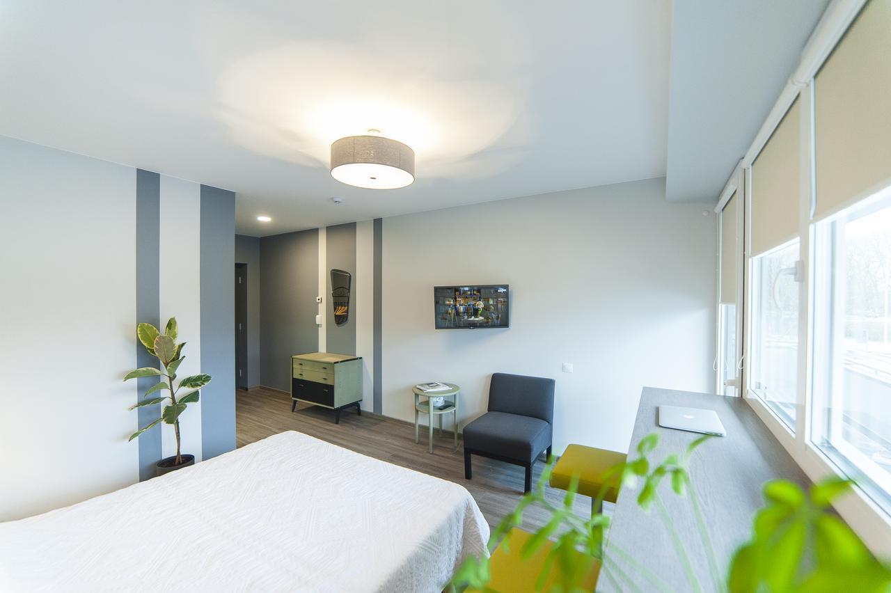 Symbiosis Hostel Паланга Екстериор снимка